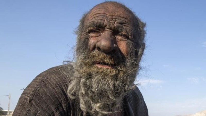 İran'da 'banyo yapmayan adam' 94 yaşında öldü