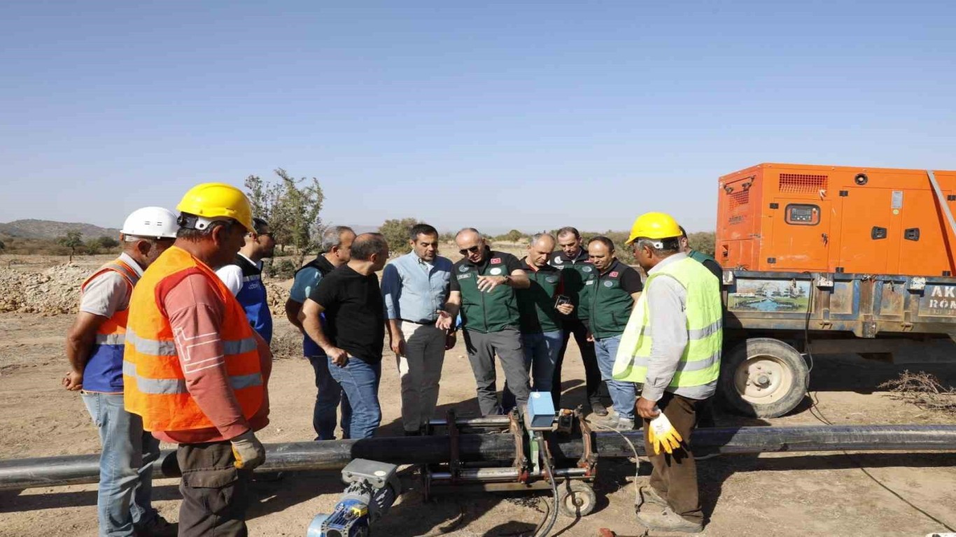 Çine Ovası’nda bulunan 66 bin 800 dekar zirai arazinin modern borulu sistem ile sulanması sağlanacak