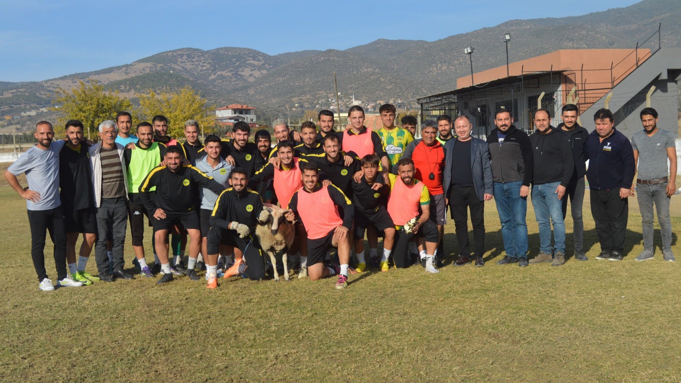 ÇİNE MADRANSPOR'DAN KURBANLI AÇILIŞ