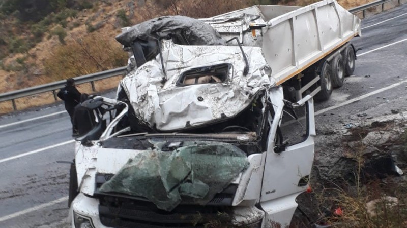 ÇİNE KARPUZLU YOLUNDA KORKUTAN KAZA