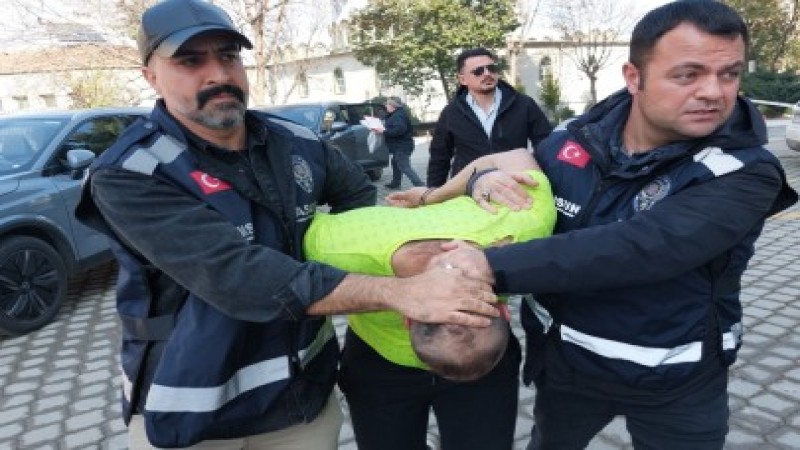 Cesedini 4 gün boyunca bodrumda sakladı