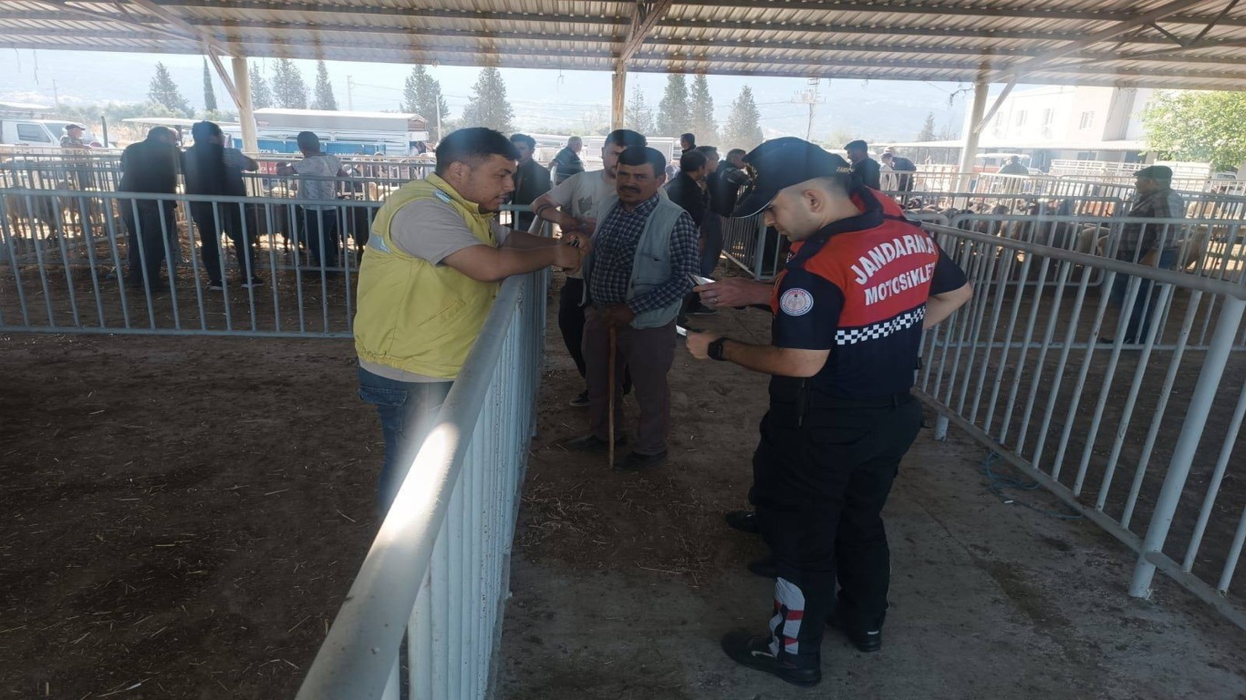 Çine'de jandarmadan vatandaşa dolandırıcılık uyarısı