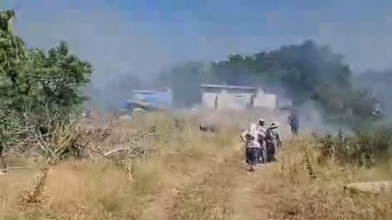 ÇİNE'DEKİ YANGIN EVLERİ TEHDİT ETTİ