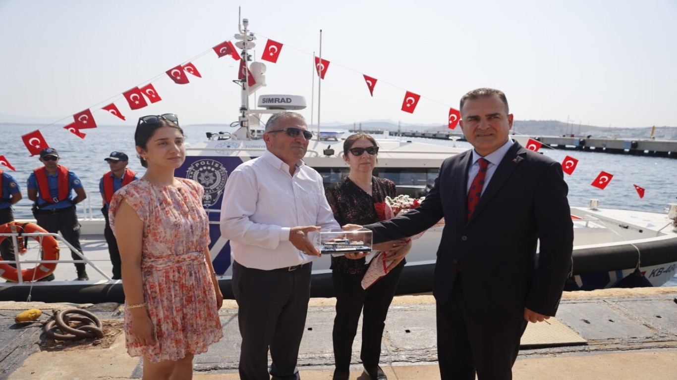ÇİNELİ ŞEHİT EKREM UYAR'IN ADI BODRUM DENİZ LİMAN KONTROL BOTUNA VERİLDİ