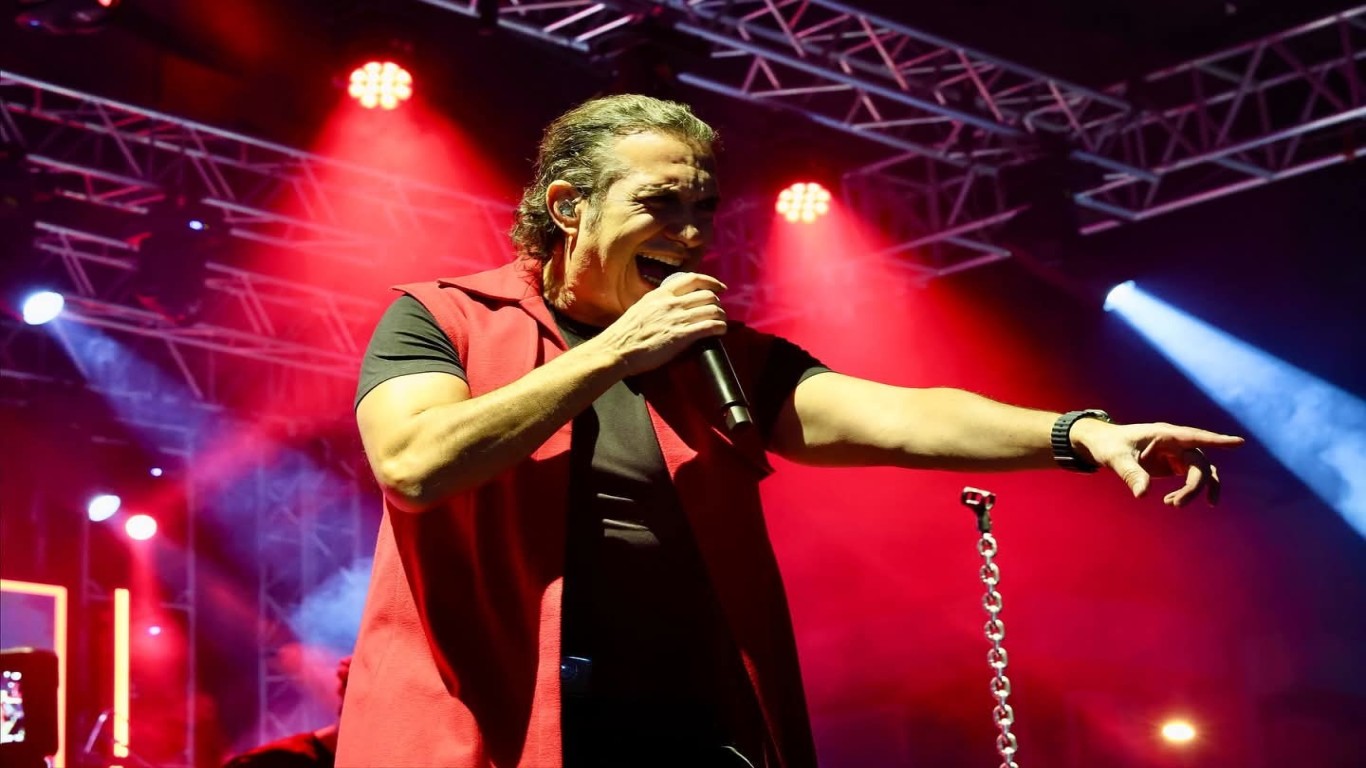 Kıraç Çine'de Sevenleri İle Buluştu