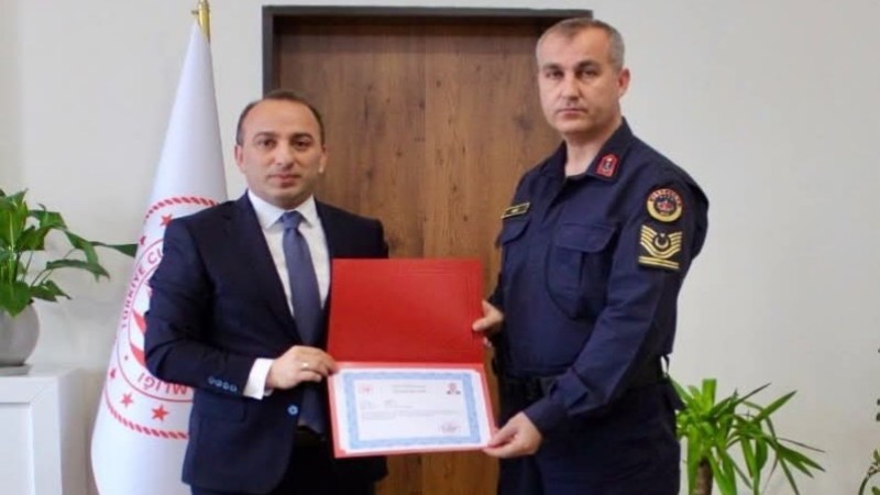 Çine Kaymakamı Erdoğan’dan Jandarma Personeline Başarı Belgesi