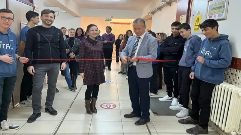 Çine’de Sanat ve Yapay Zekâ Buluştu: Tablolar Hayat Buluyor!