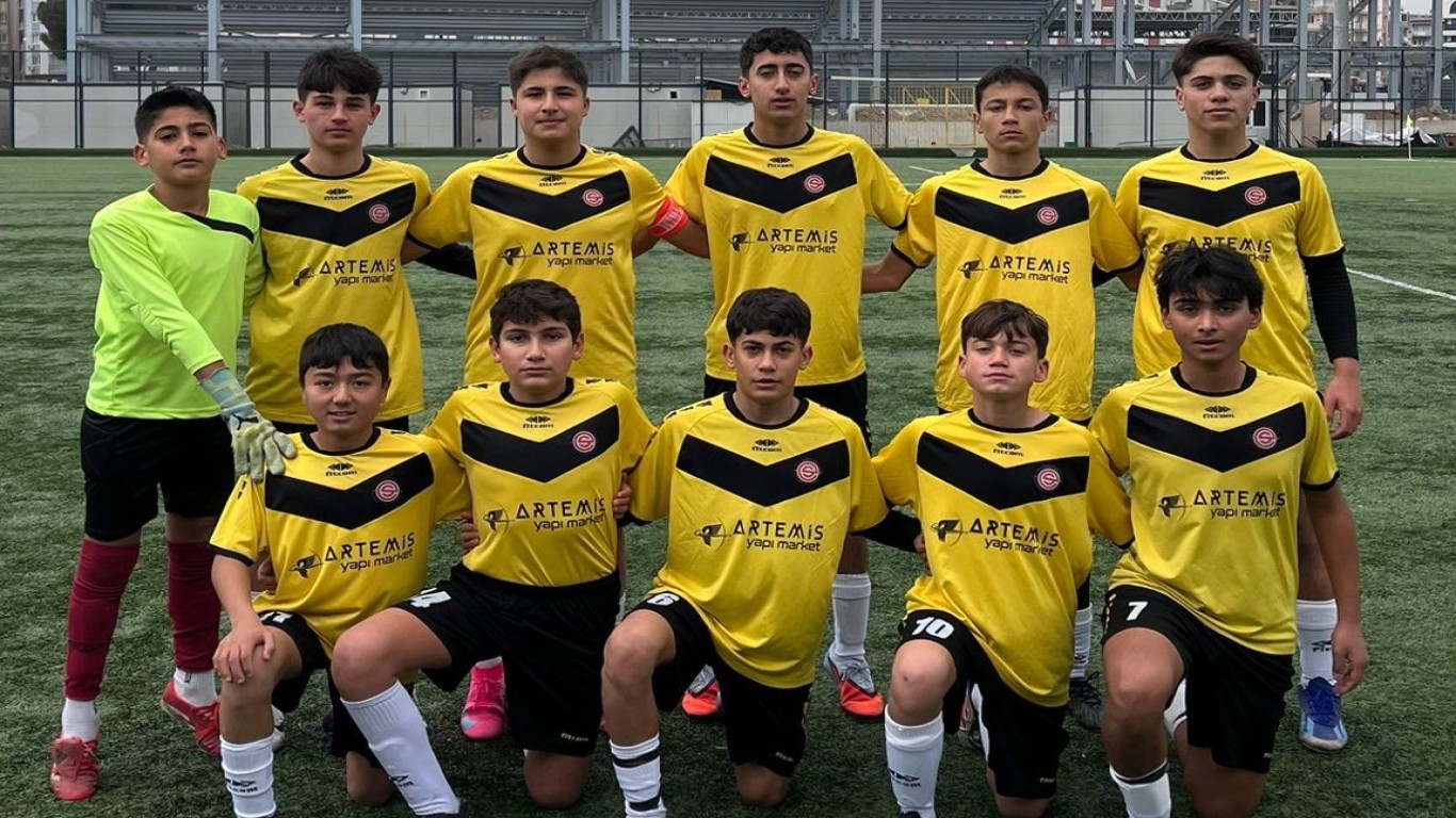 Çine’nin Genç Yetenekleri Aydın Futboluna Damga Vuruyor: Evcilerspor U15 Durdurulamıyor!