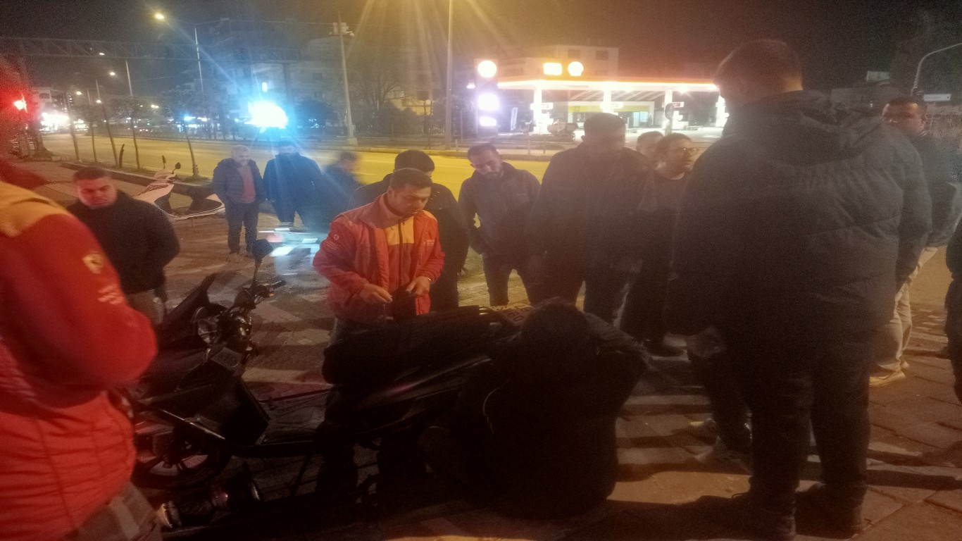 Çine’de Trafik Kazası: Motosiklet Sürücüsü Ölümden Döndü