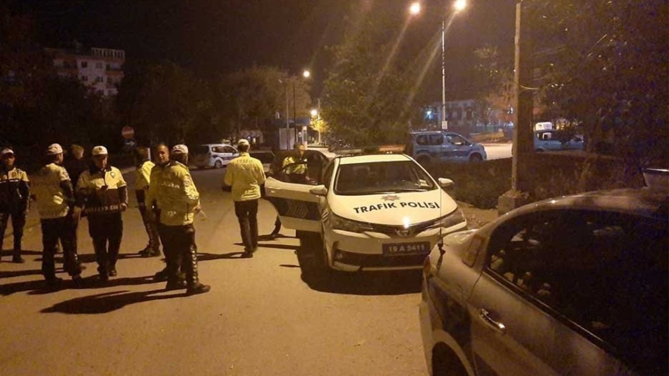 ÇİNE POLİSİNDEN ZEHİR TACİRLERİNE BALYOZ DARBESİ: GEÇİT YOK, AF YOK!