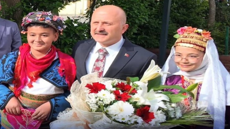 Aydın’ın Yeni Valisinden Takdir Toplayan Karar: Çiçek Yerine Bağış Yapın